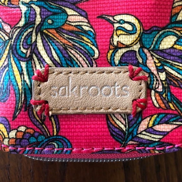 NEW Sakroots Wallet with Wrist Starp - Picture 3 of 8